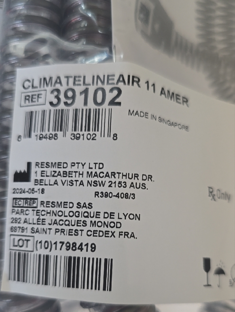 ResMed ClimateLineAir 11 Heated CPAP Tubing - Dark Gray - Picture 3 of 3